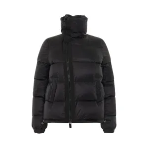 Classic Puffer Jacket in Black